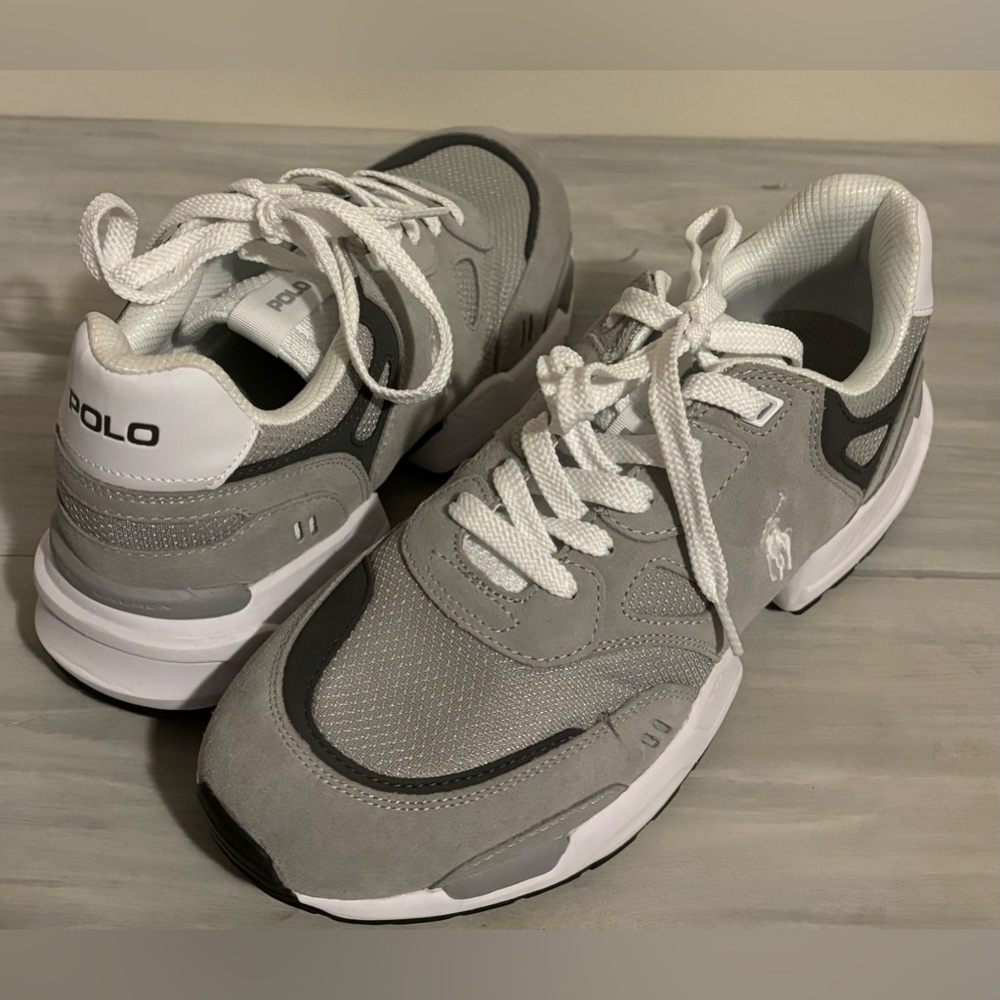 NWOT Men’s Polo Ralph Lauren Jogger Suede & Mesh Sneaker, Size 10, Soft Gray